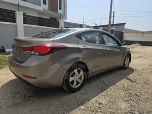 Hyundai Elantra 2014 Gold