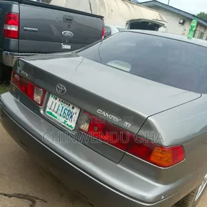 Toyota Camry 2001 Gray