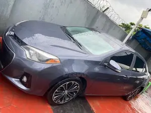 Toyota Corolla 2016 Blue