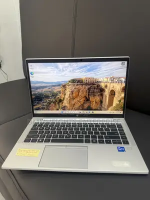 Laptop HP EliteBook 840 G8 8GB Intel Core i5 SSD 256GB