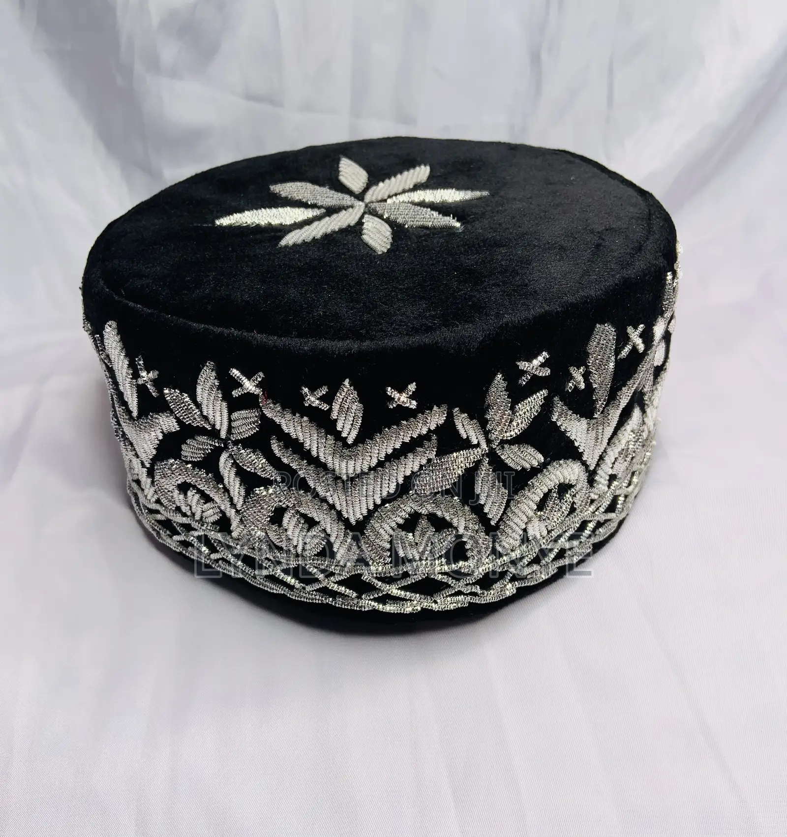 Men’S Wire Hand Woven Traditional Caps