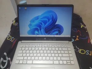 Laptop HP 14-dq2031tg 8GB Intel Core i3 SSD 500GB