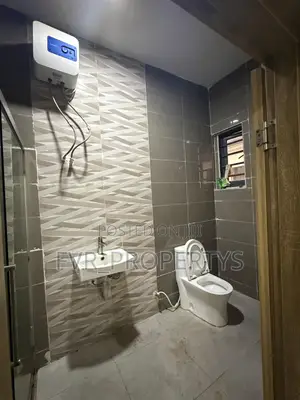 1bdrm Shared Apartment in Vgc for rent