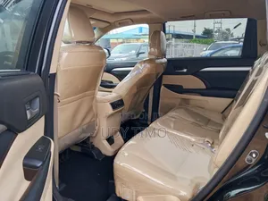 Toyota Highlander XLE 4dr SUV AWD (3.5L 6cyl 6A) 2015 Black