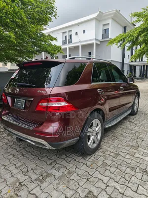 Mercedes-Benz M Class 2013 Maroon