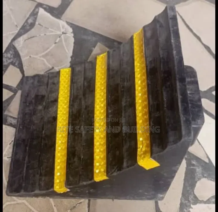 Rubber Wedge