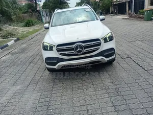 Mercedes-Benz GLE-Class 2022 White