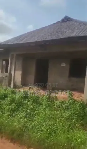 3bdrm Bungalow in Benin City for sale