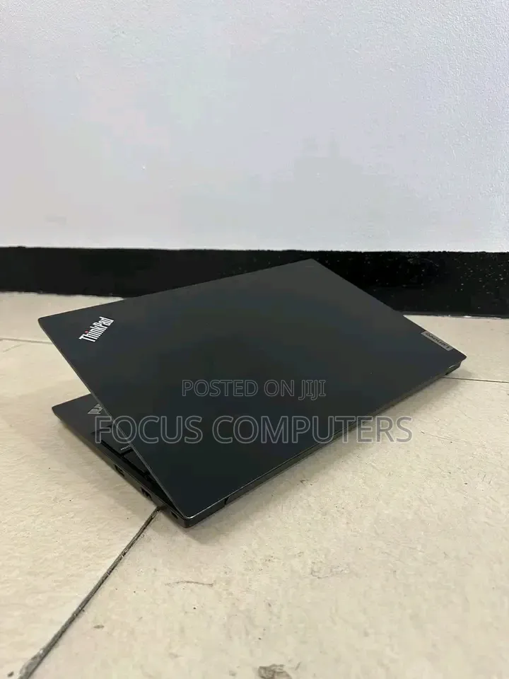 Laptop Lenovo ThinkPad E15 8GB Intel Core i5 SSD 256GB