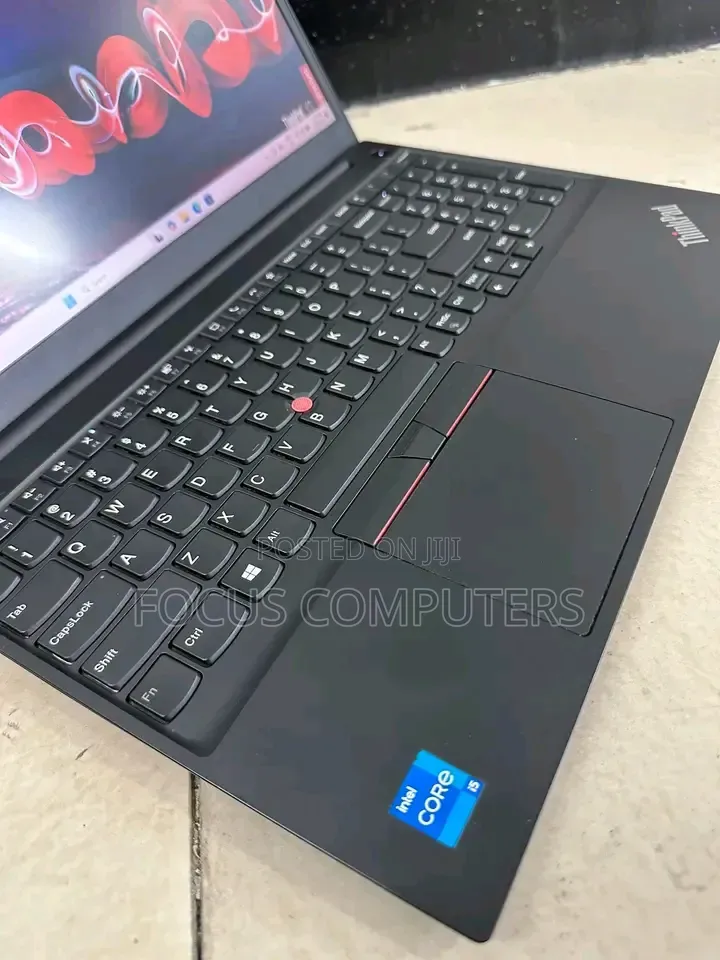 Laptop Lenovo ThinkPad E15 8GB Intel Core i5 SSD 256GB