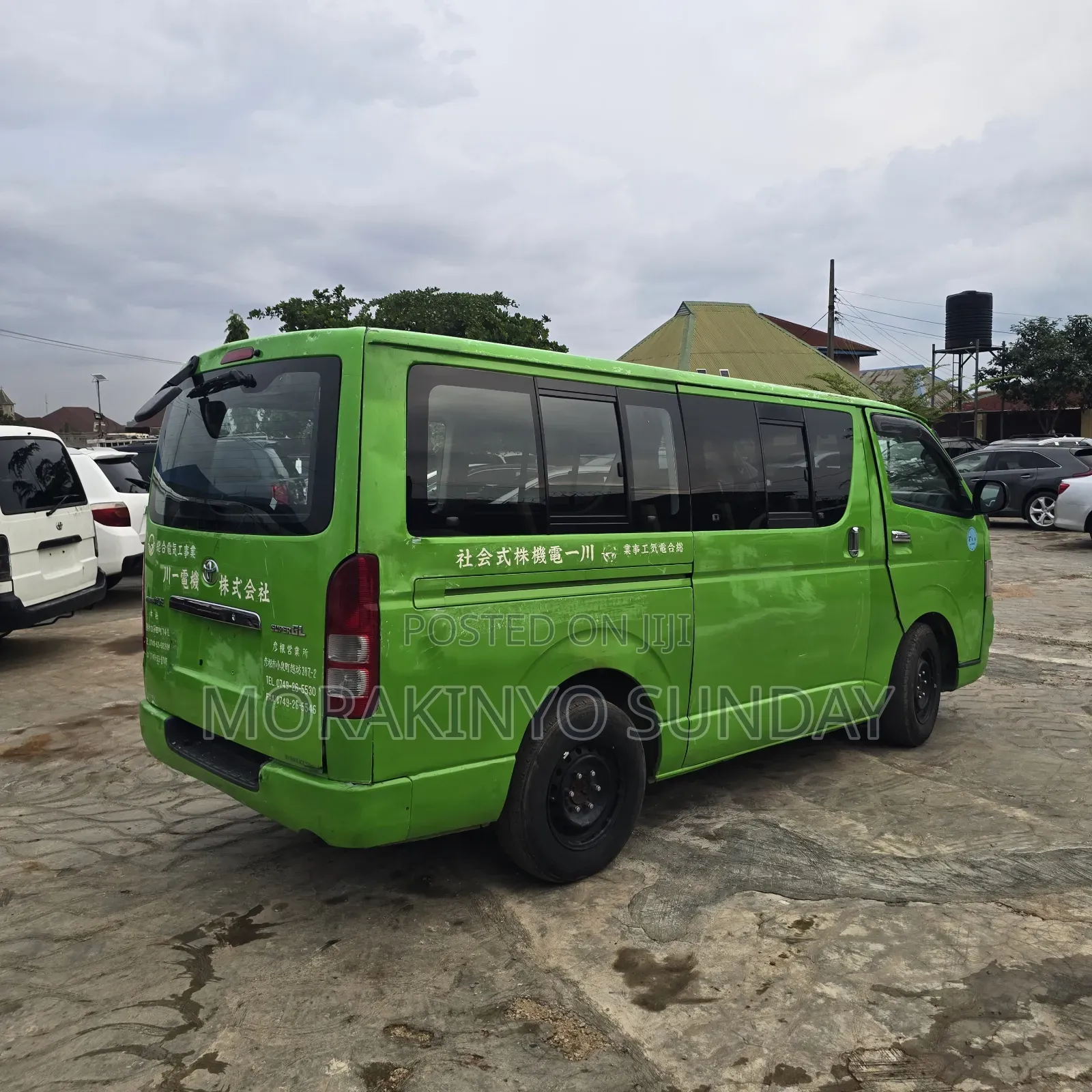 Toyota HiAce 2006 Green