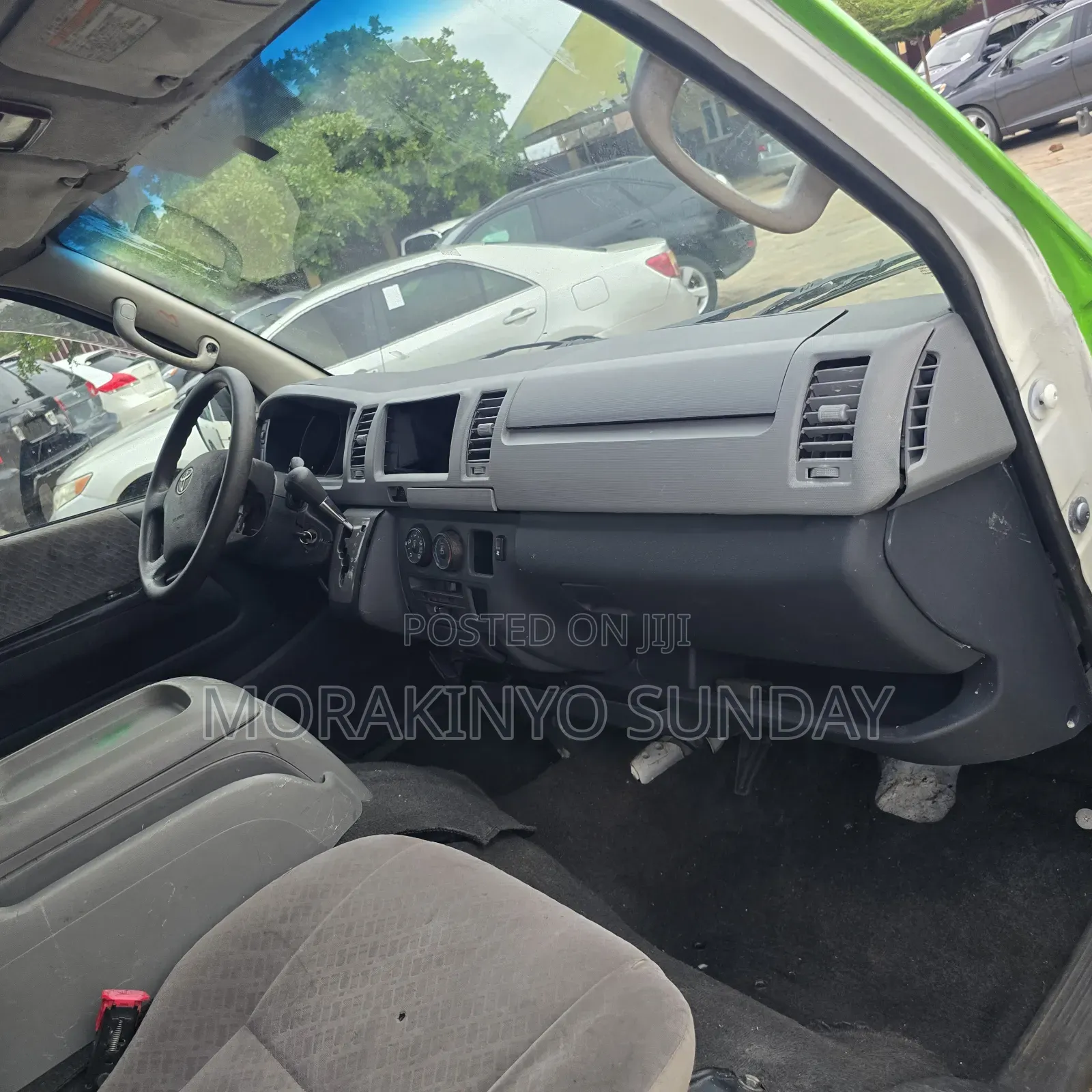 Toyota HiAce 2006 Green