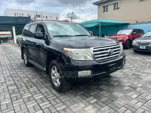 Toyota Land Cruiser 2011 Black