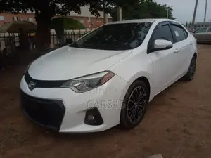 Toyota Corolla 2014 White