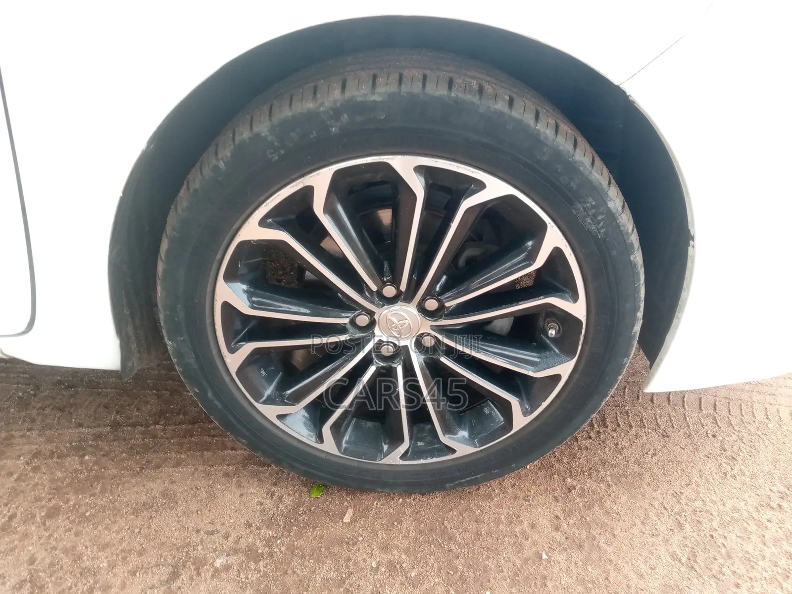 Toyota Corolla 2014 White