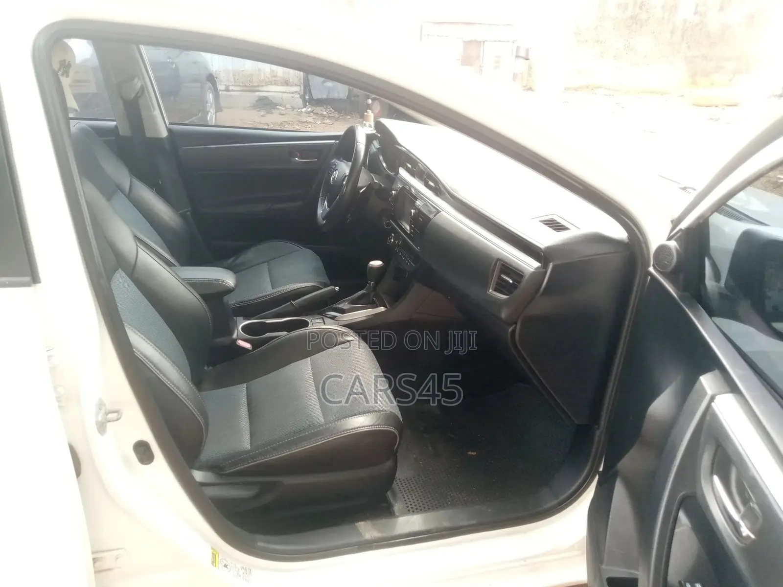 Toyota Corolla 2014 White