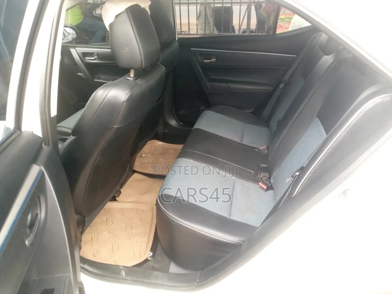 Toyota Corolla 2014 White