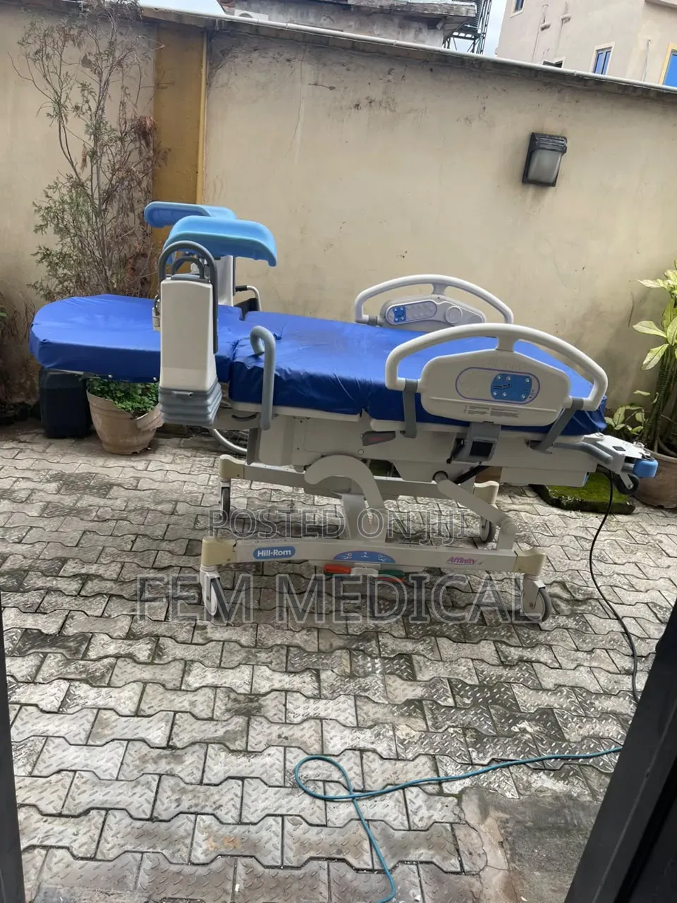 Hill Rom Affinity 4 Birthing Bed