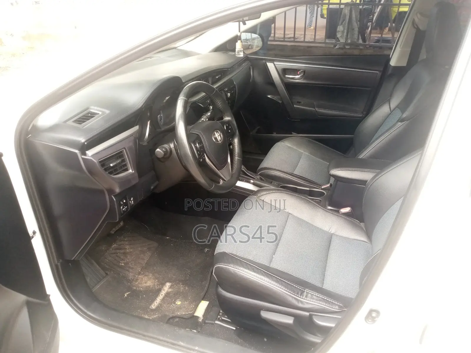 Toyota Corolla 2014 White