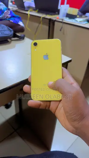 Apple iPhone XR 128 GB Yellow