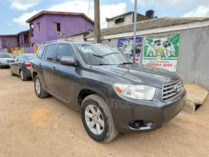 Toyota Highlander 2010 Gray