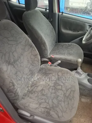 Toyota Yaris 2005 Red