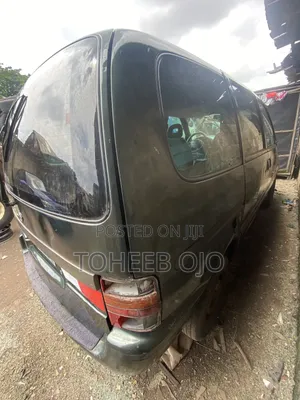 Nissan Serena 1995 Grey