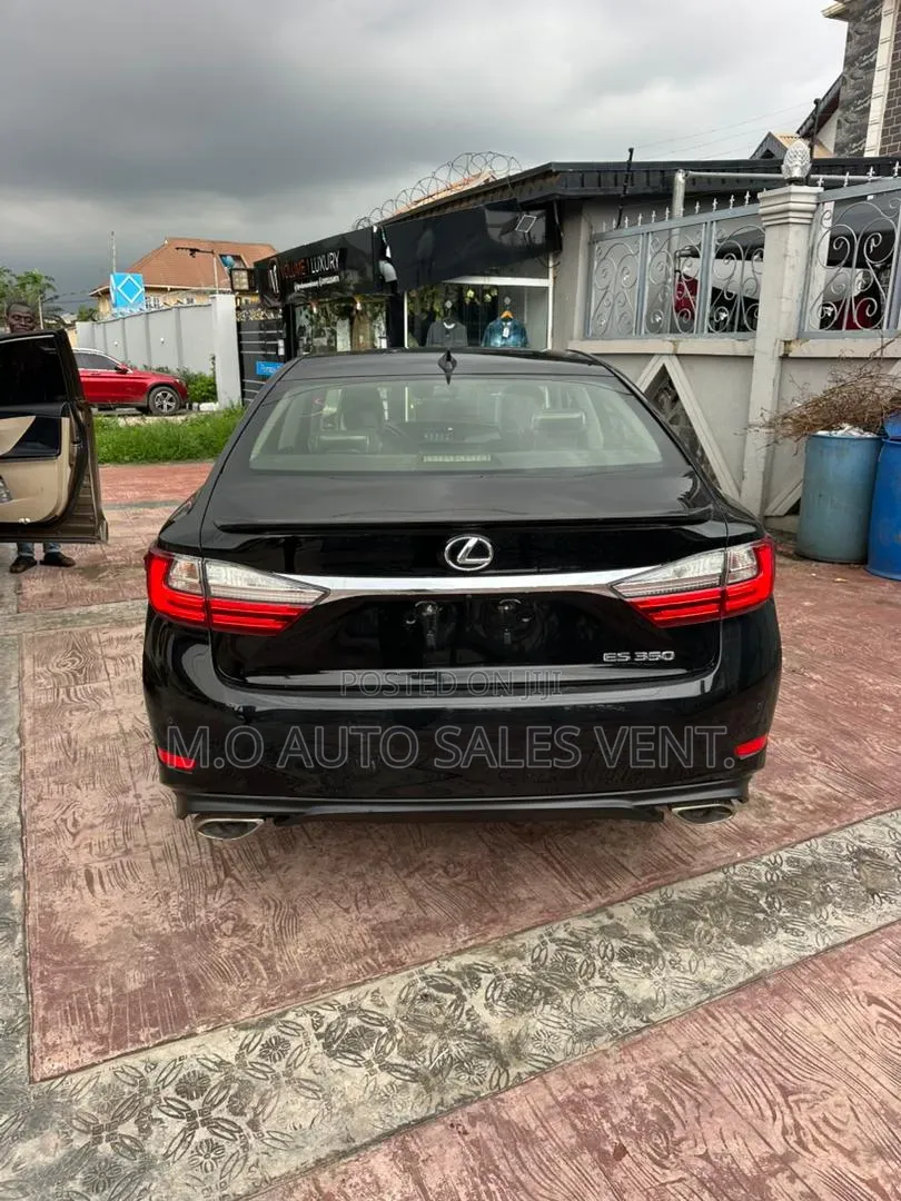 Lexus ES 2017 Black