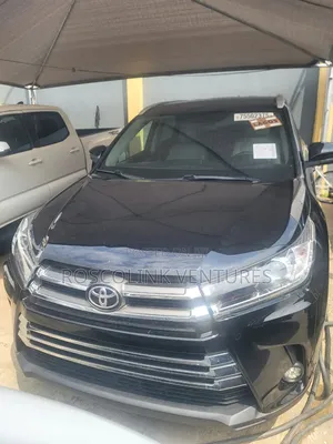 Toyota Highlander XLE 4dr SUV AWD (3.5L 6cyl 6A) 2015 Black