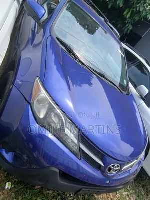 Toyota RAV4 2015 Blue