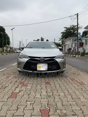 Toyota Camry 2015 Silver