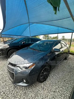 Toyota Corolla 2015 Gray