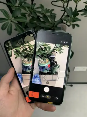 Apple iPhone 11 64 GB