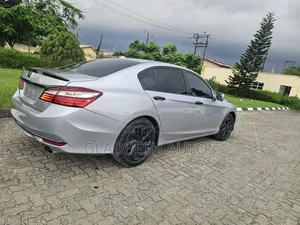 Honda Accord EX-L 4dr Sedan FWD (2.4L 4cyl 2A) 2017 Silver