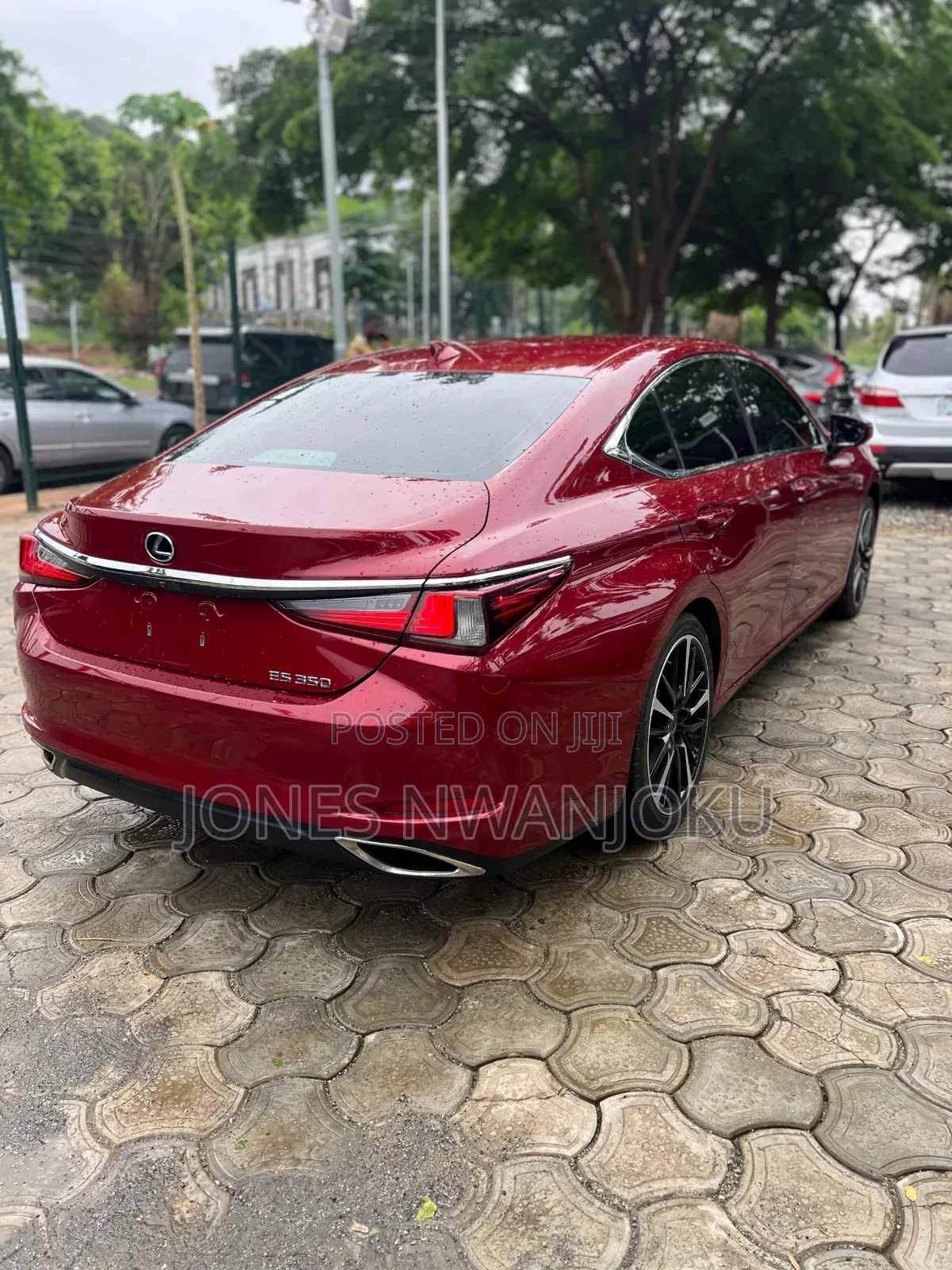 Lexus ES 2019 Red