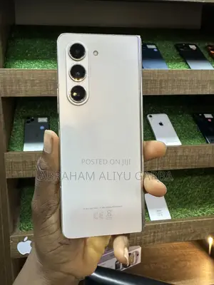 Samsung Galaxy Z Fold 5 1 TB Gold