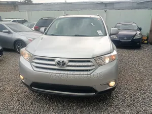 Toyota Highlander Limited 2012 Silver