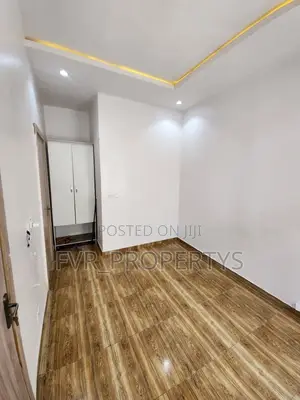 1bdrm Shared Apartment in Orchid, Ikota for rent
