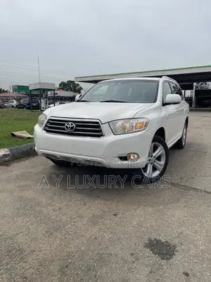 Toyota Highlander Limited 2011 White