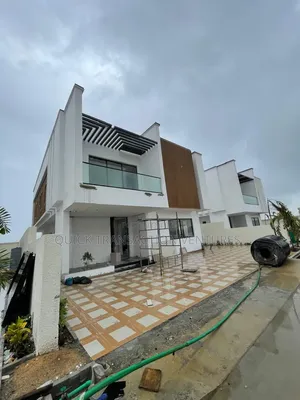 4bdrm Duplex in Lekki Phase 1 for sale