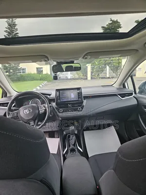 Toyota Corolla XSE 2021 White
