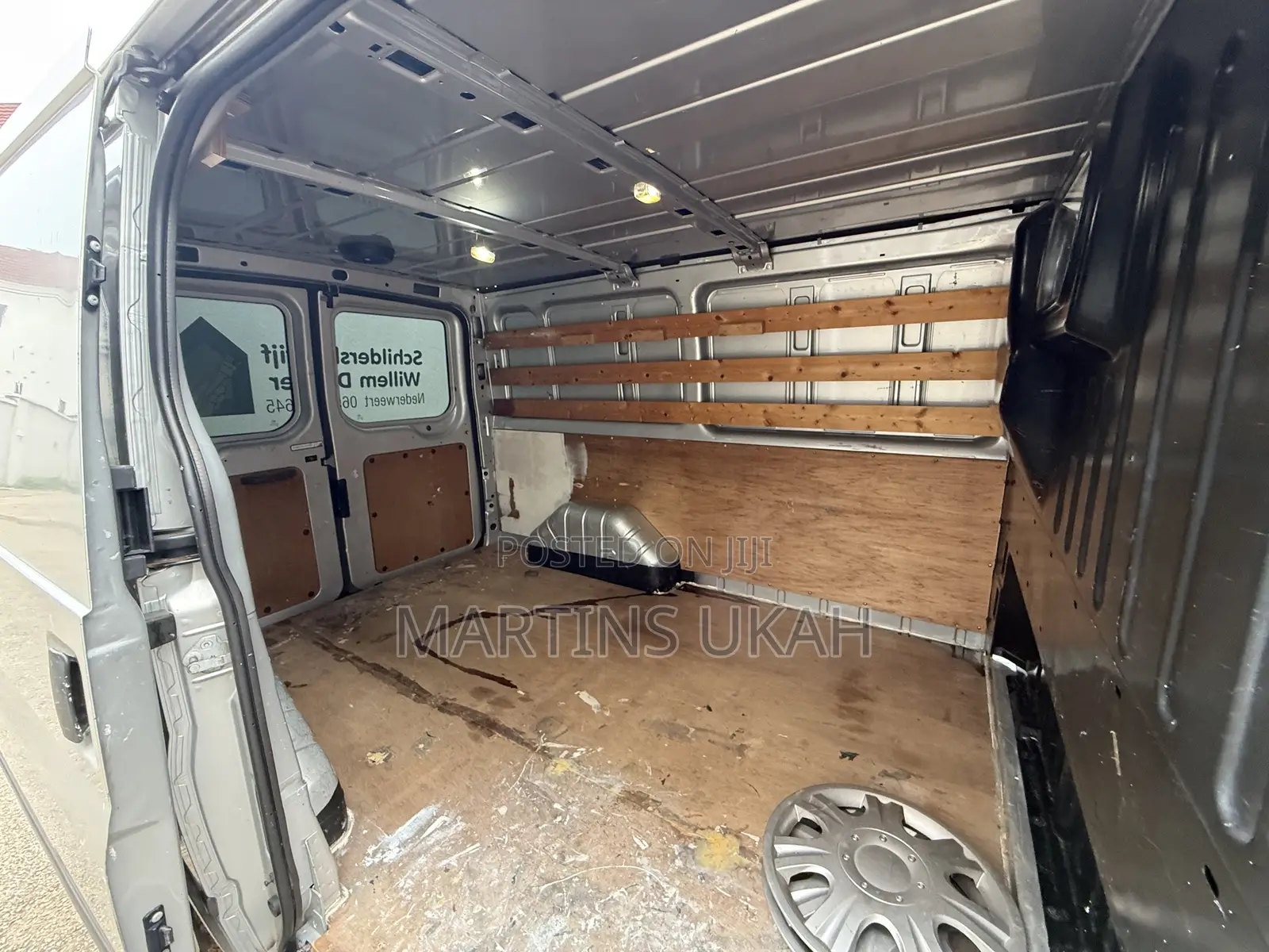 Ford Transit 2010 Silver