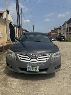 Toyota Camry 2008 Gray