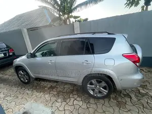 Toyota RAV4 2008 Silver