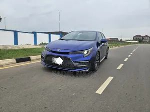 Toyota Corolla XSE 2020 Blue