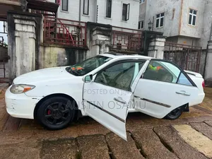Toyota Camry 2004 White