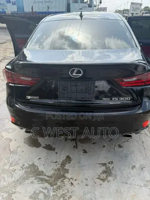 Lexus IS 2016 Black