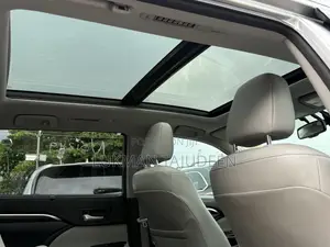 Toyota Highlander Limited 4dr SUV (3.5L 6cyl 6A) 2015 Silver