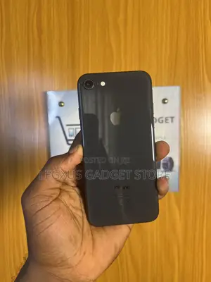 Apple iPhone 8 64 GB Black