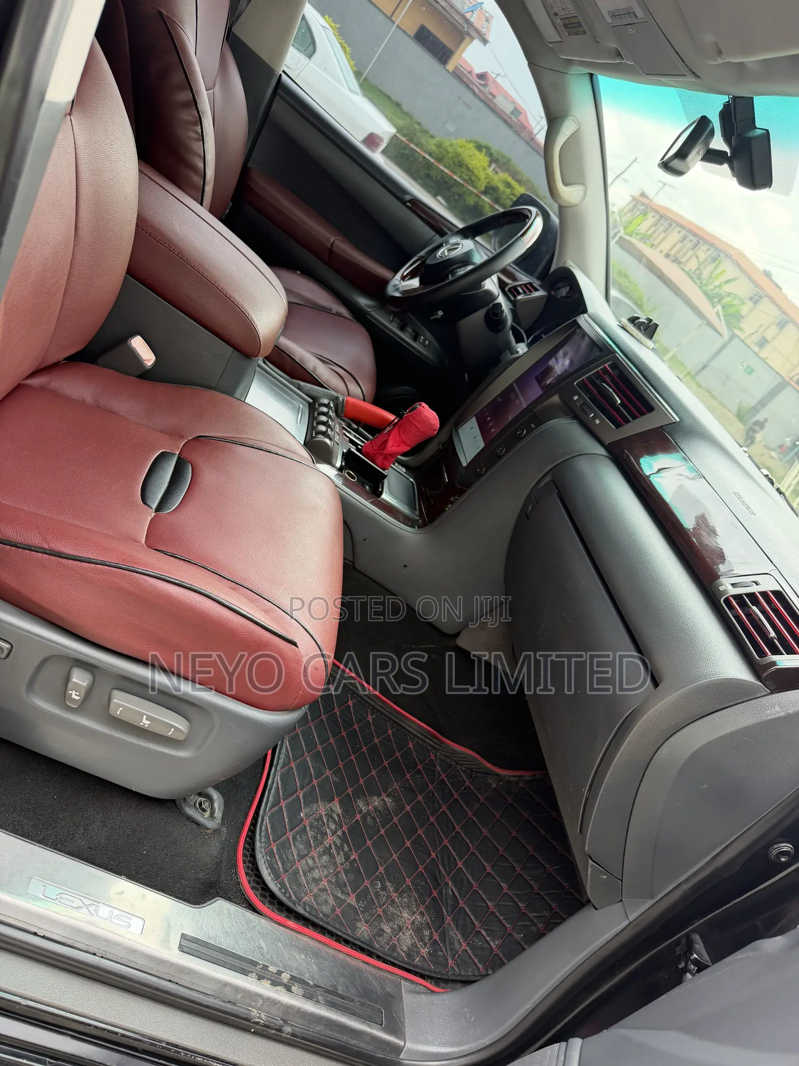 Lexus LX 570 2011 Black